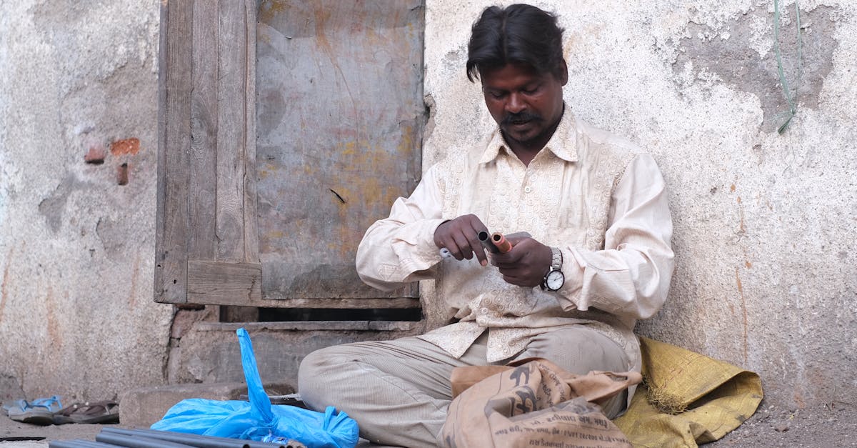 What are the disadvantages of pipe relining?